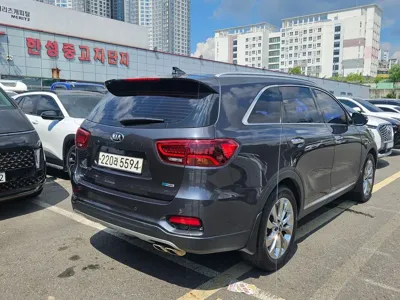 Kia Sorento 2020, 109767 км, за 11916.39 USD