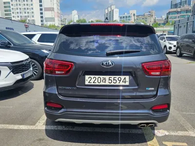 Kia Sorento 2020, 109767 км, за 11916.39 USD
