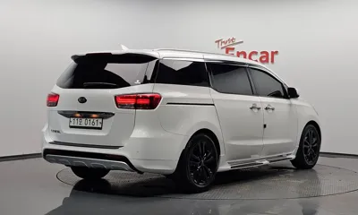 Kia Canival 2016, 156255 км, за 5795.4 USD