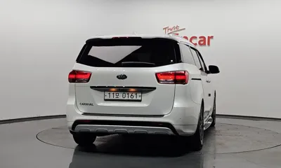 Kia Canival 2016, 156255 км, за 5795.4 USD