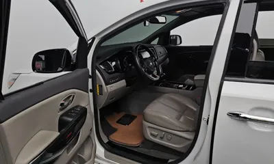 Kia Canival 2016, 156255 км, за 5795.4 USD - фото 10