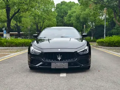 Maserati Ghibli 2015, 97000 км, за 19099.1 USD