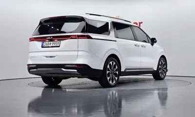 Kia Canival 2023, 31497 км, за 26092.69 USD