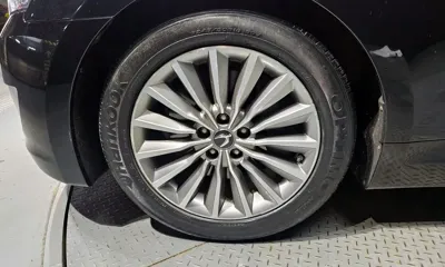 Hyundai Equus 2013, 83781 км, за 8145.03 USD