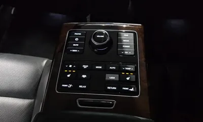 Hyundai Equus 2013, 83781 км, за 8145.03 USD - фото 20