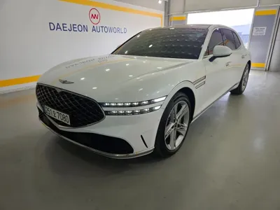 Genesis G90 · 2022 год
