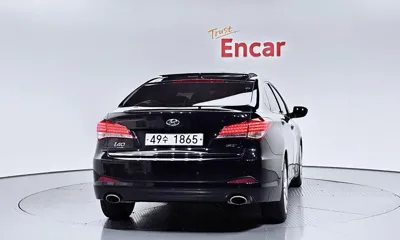 Hyundai i40 2012, 163313 км, за 4065.95 USD