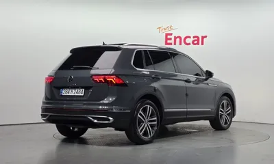 Volkswagen Tiguan 2021, 53109 км, за 19153.1 USD