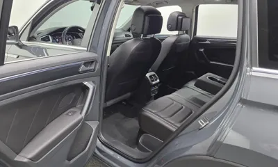 Volkswagen Tiguan 2021, 53109 км, за 19144.36 USD - фото 12