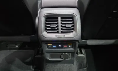 Volkswagen Tiguan 2021, 53109 км, за 19144.36 USD - фото 27