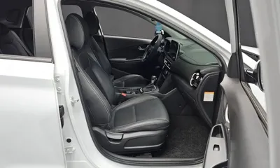 Hyundai Kona 2020, 106067 км, за 10874.52 USD - фото 26