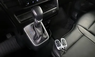 Hyundai Staria 2022, 48806 км, за 17781.61 USD - фото 9