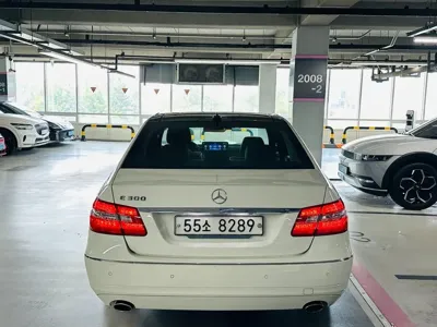 Mercedes-Benz E-Class 2012, 81329 км, за 4944.06 USD