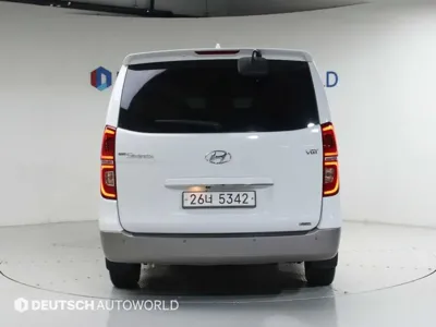 Hyundai Starex 2018, 96510 км, за 13524.9 USD