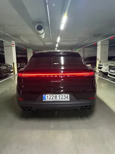 Porsche Cayenne 2026, 500 км, за 146512.93 USD