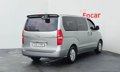 Hyundai Starex 2017, 159918 км, за 6475.06 USD