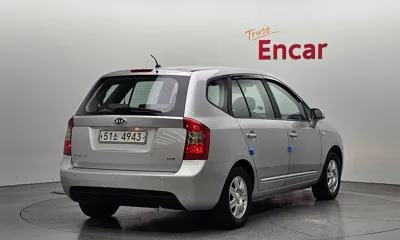 Kia Carens 2008, 182032 км, за 1980.13 USD