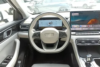 Geely Auto Emgrand 2026, 100 км, за 13236 USD - фото 18