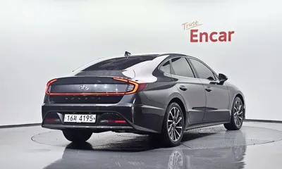 Hyundai Sonata 2020, 78777 км, за 10863.92 USD