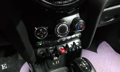 MINI Cooper 2018, 84397 км, за 6049.97 USD - фото 17