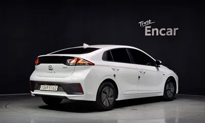 Hyundai Ioniq 2020, 82103 км, за 9584.88 USD