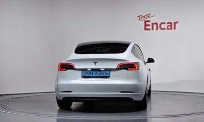 Tesla Model 3 2021, 89092 км, за 19764.69 USD
