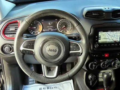 Jeep Renegade 2017, 135223 км, за 4957.7 USD - фото 8