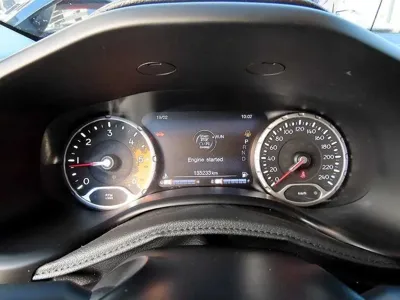 Jeep Renegade 2017, 135223 км, за 4957.7 USD - фото 9