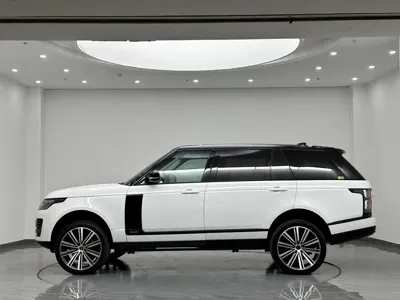 Land Rover Range Rover 2022, 67000 км, за 121704.93 USD