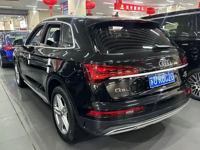 Audi Q5L 2023, 80000 км, за 25033.35 USD - фото 10