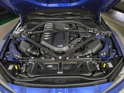 BMW M4 2025, 6950 км, за 81201.14 USD - фото 6
