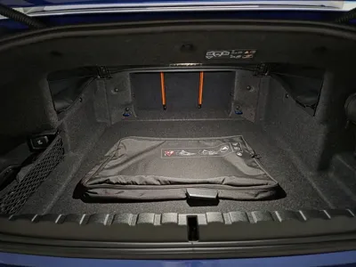 BMW M4 2025, 6950 км, за 81201.14 USD - фото 7