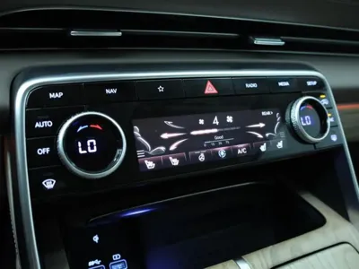 Genesis GV80 2023, 60393 км, за 6616.78 USD - фото 15