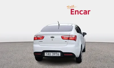 Kia Pride 2013, 59931 км, за 3120.33 USD