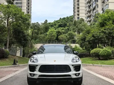Porsche Macan 2016, 110000 км, за 15861.96 USD