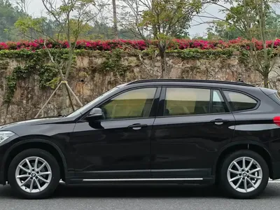 BMW X1 2017, 110000 км, за 7855.75 USD