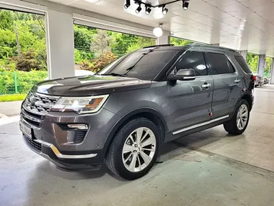 Ford Explorer · 2019 год