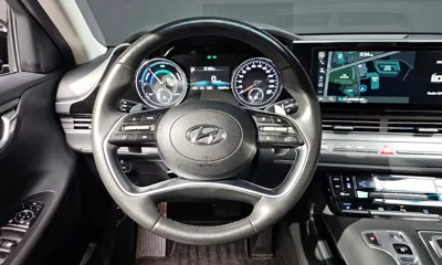 Hyundai Grandeur 2022, 100679 км, за 14201.96 USD - фото 13