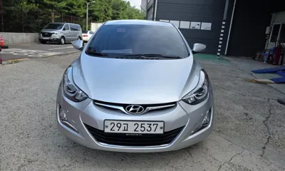 Hyundai Avante · 2015 год