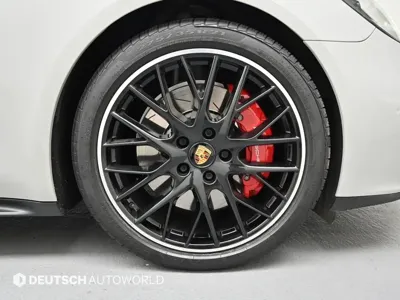 Porsche Panamera 2021, 65554 км, за 72200.34 USD