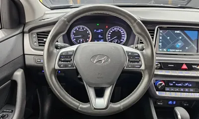 Hyundai Sonata 2019, 74656 км, за 8273.62 USD - фото 13