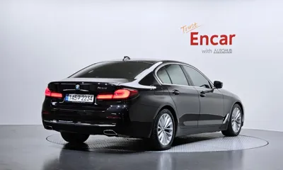 BMW 5-Series 2023, 43018 км, за 26191.41 USD