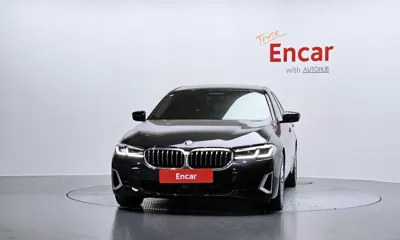 BMW 5-Series 2023, 43018 км, за 26191.41 USD