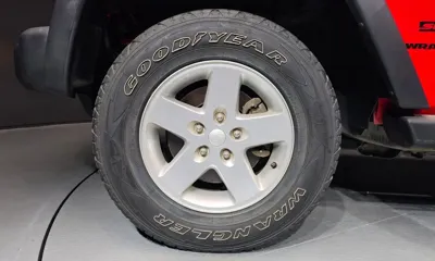 Jeep Wrangler 2016, 99678 км, за 14542.58 USD
