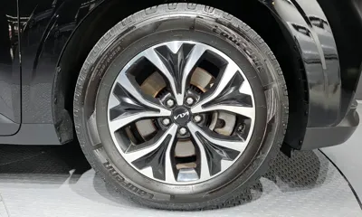 Kia Canival 2023, 100569 км, за 17060.52 USD