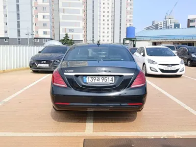 Mercedes-Benz S-Class 2014, 237000 км, за 12800.32 USD