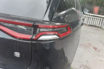 BYD Tang New Energy 2023, 76400 км, за 16394 USD - фото 9