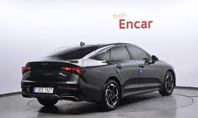 Kia K5 2024, 13637 км, за 17728.58 USD