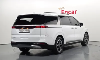 Kia Canival 2023, 95279 км, за 16604.8 USD