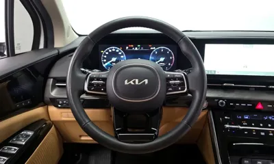 Kia Canival 2023, 95279 км, за 16604.8 USD - фото 14
